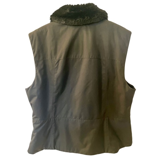 Ann Taylor Black Vest with Faux Fur Collar Elegant Layered Faux Fur Size Large - Picture 2 of 7